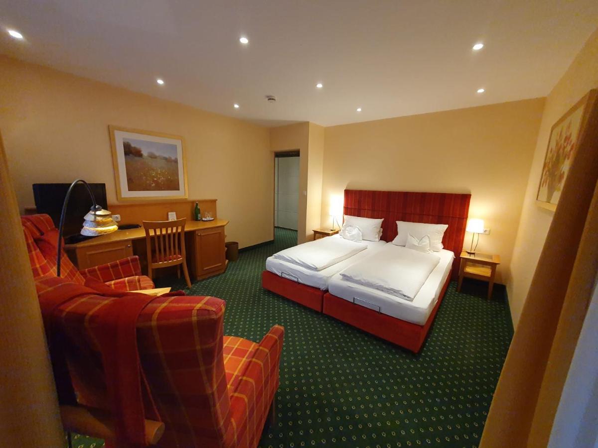 Landhotel Der Schwallenhof Bad Driburg Eksteriør bilde